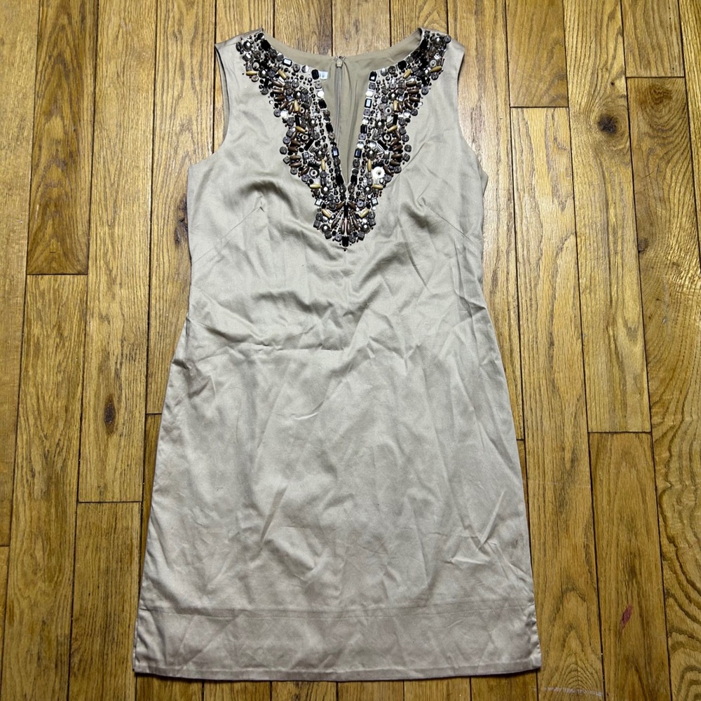Maggy London Beaded V-Neck Shift Dress Beige Tan‎ Sleeveless Size 6 Cocktail